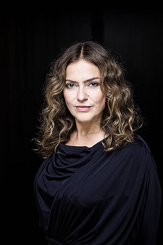 Porträt der Schauspielerin Yvonne Ruprecht.