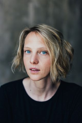 Die Luftartistin Clara Brauer