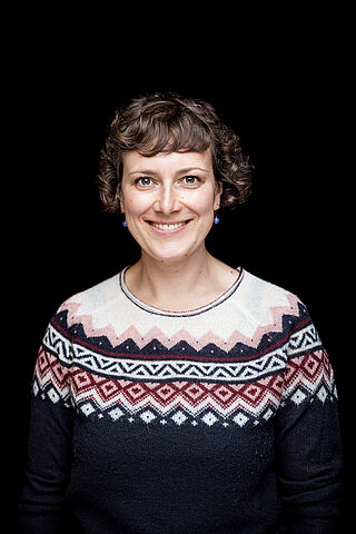Porträt der Dramaturgin Kerstin Daiber.